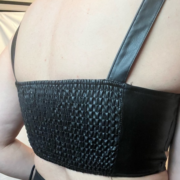 MOVING EVERYTHING MUST GO! - Picture 4 of 6